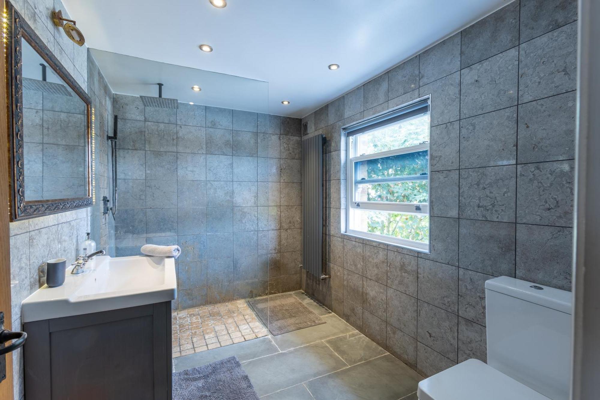 Traditional English 4 Bedroom Home In Greenwich Plumstead  Exteriér fotografie